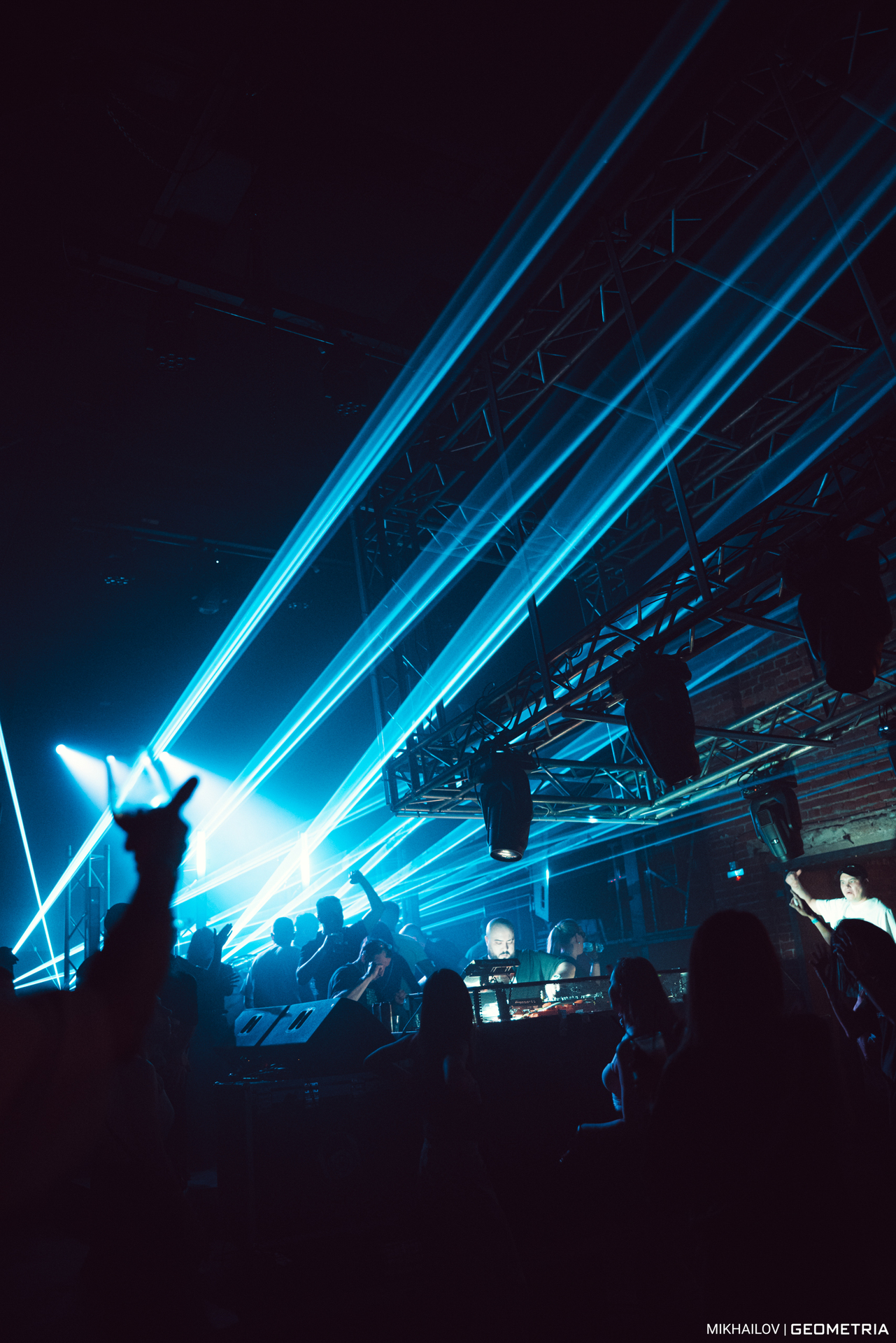 201-050425-1946 mikhailov-web.jpg