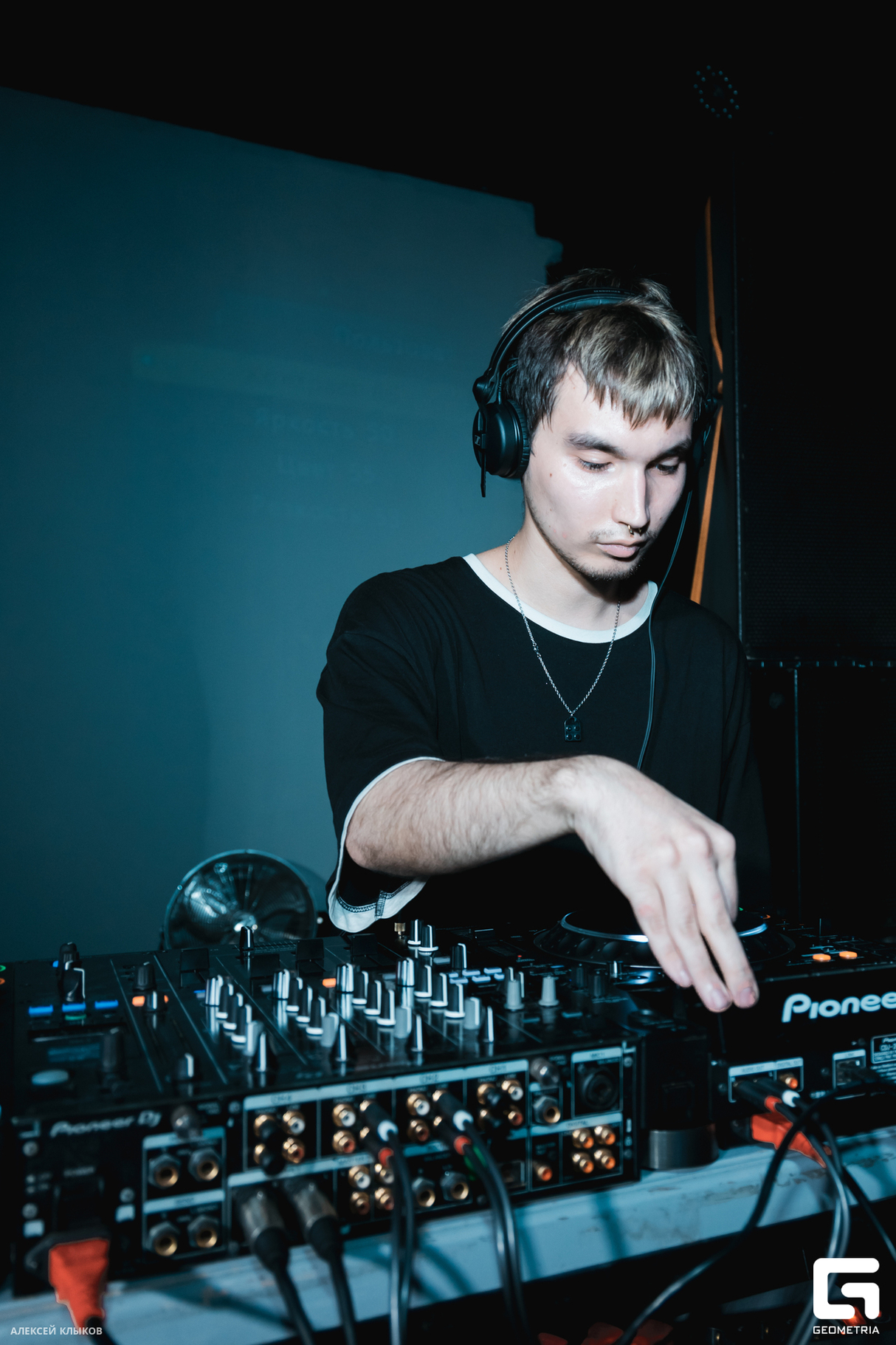 BACKSTAGE x ИСКРА 8