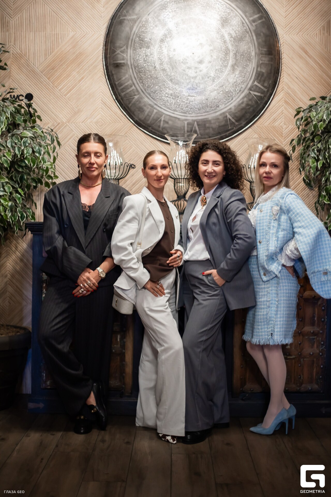 photo 255_resized.jpg