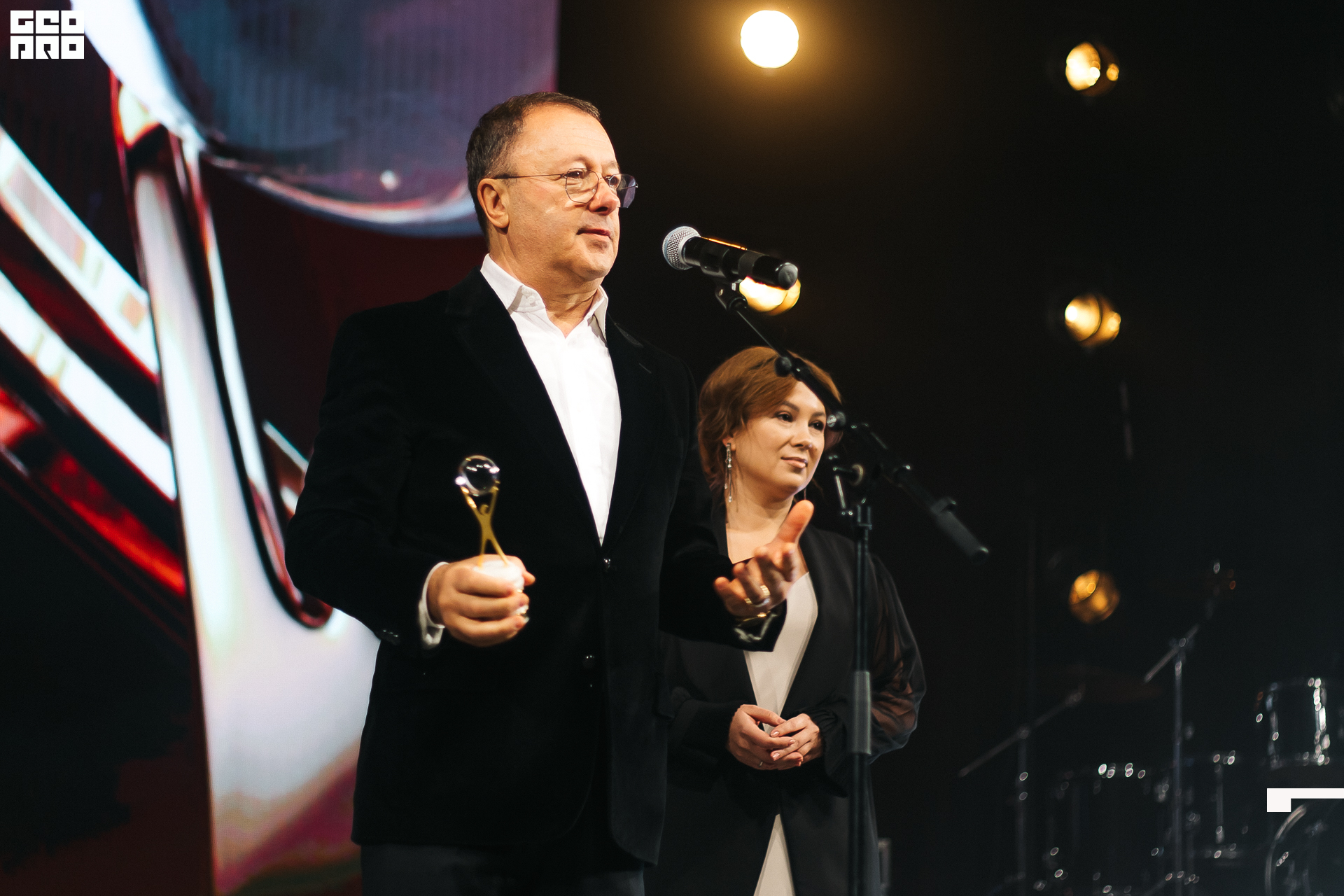 376_21-12-09 ISAEVA KASHIN SHVETS.jpg