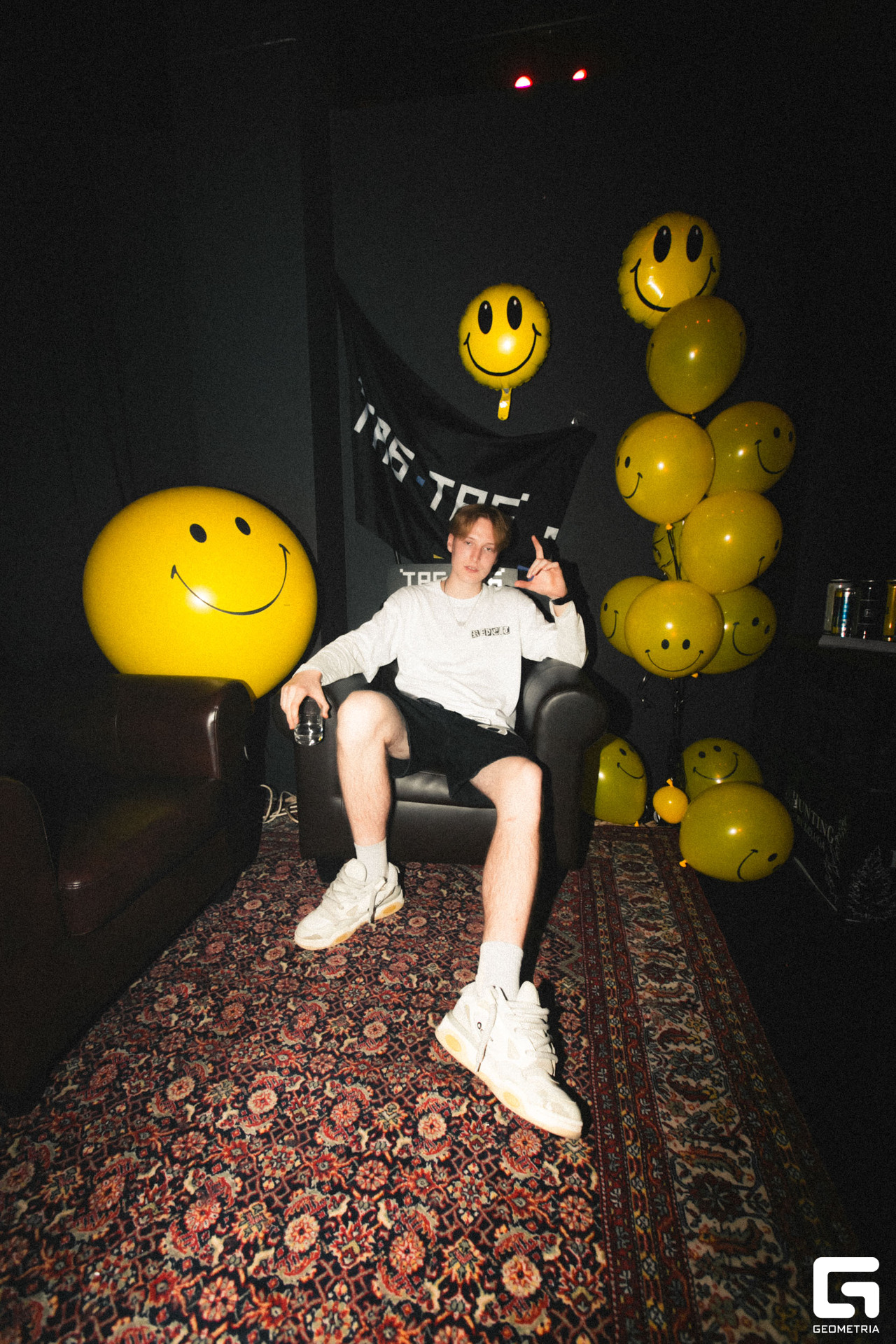 039 Repeat 21.10.jpg