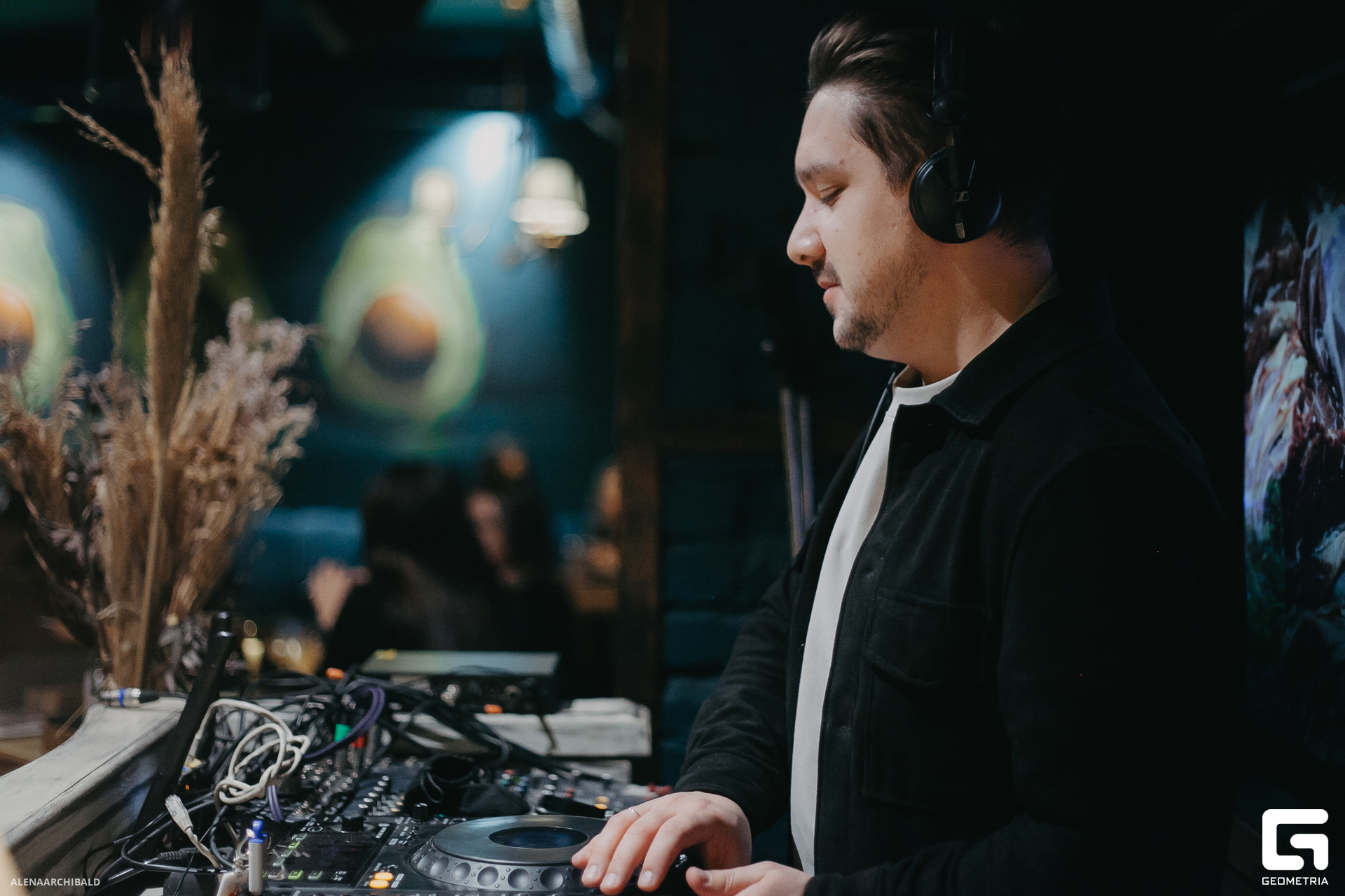 2023-11-24 22-00-46_alenaarchibald033.JPG