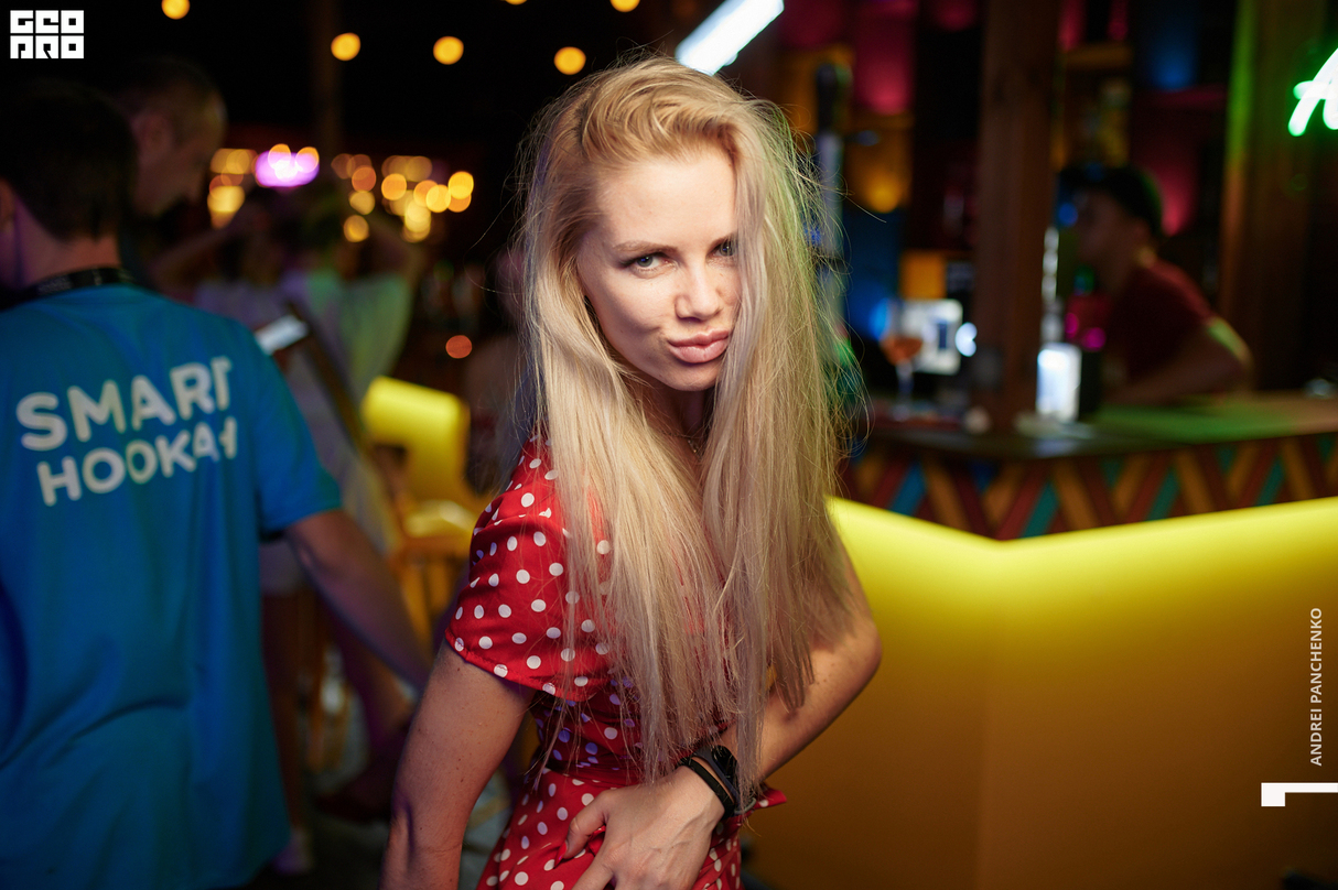 Night pool party 26