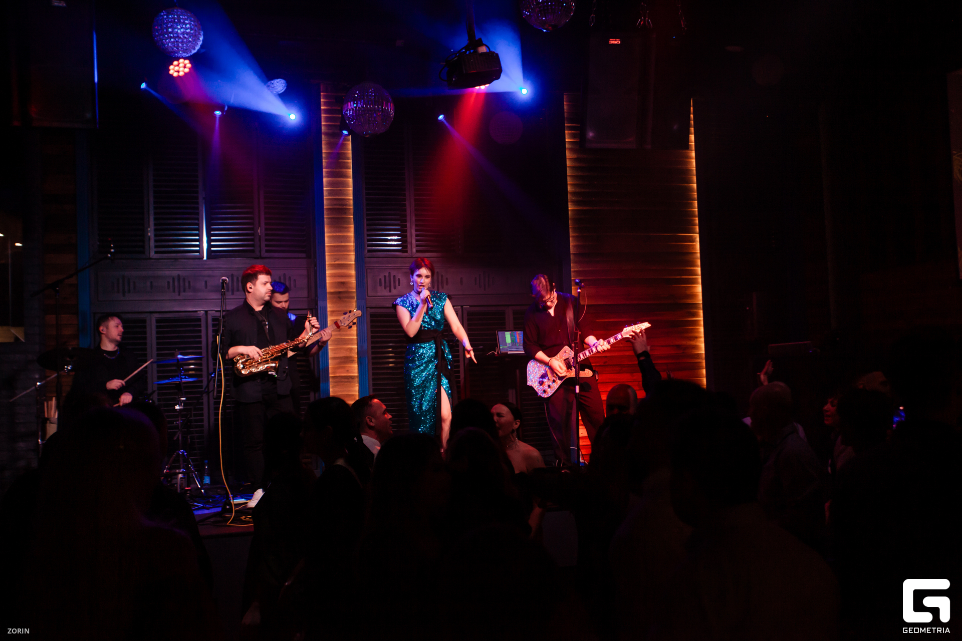 103-23-35-27-31-12-24- Zorin.jpg