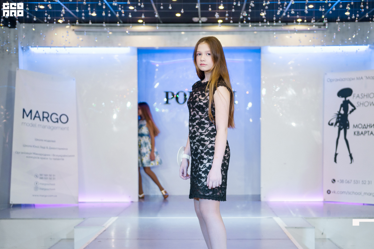 Podium - Відкритий урок Школи MARGO  Fashion show "Модний квартал" Ч2 11