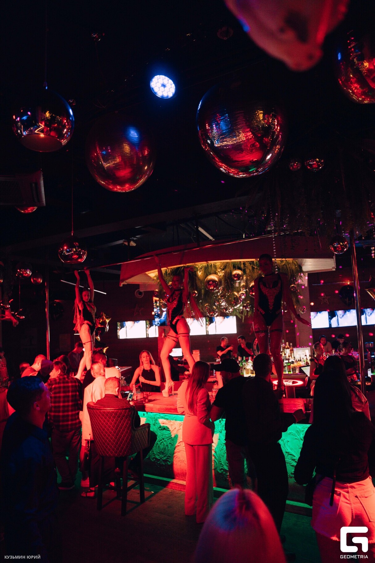 ПЯТНИЦА В BESTUZHEV BAR 9