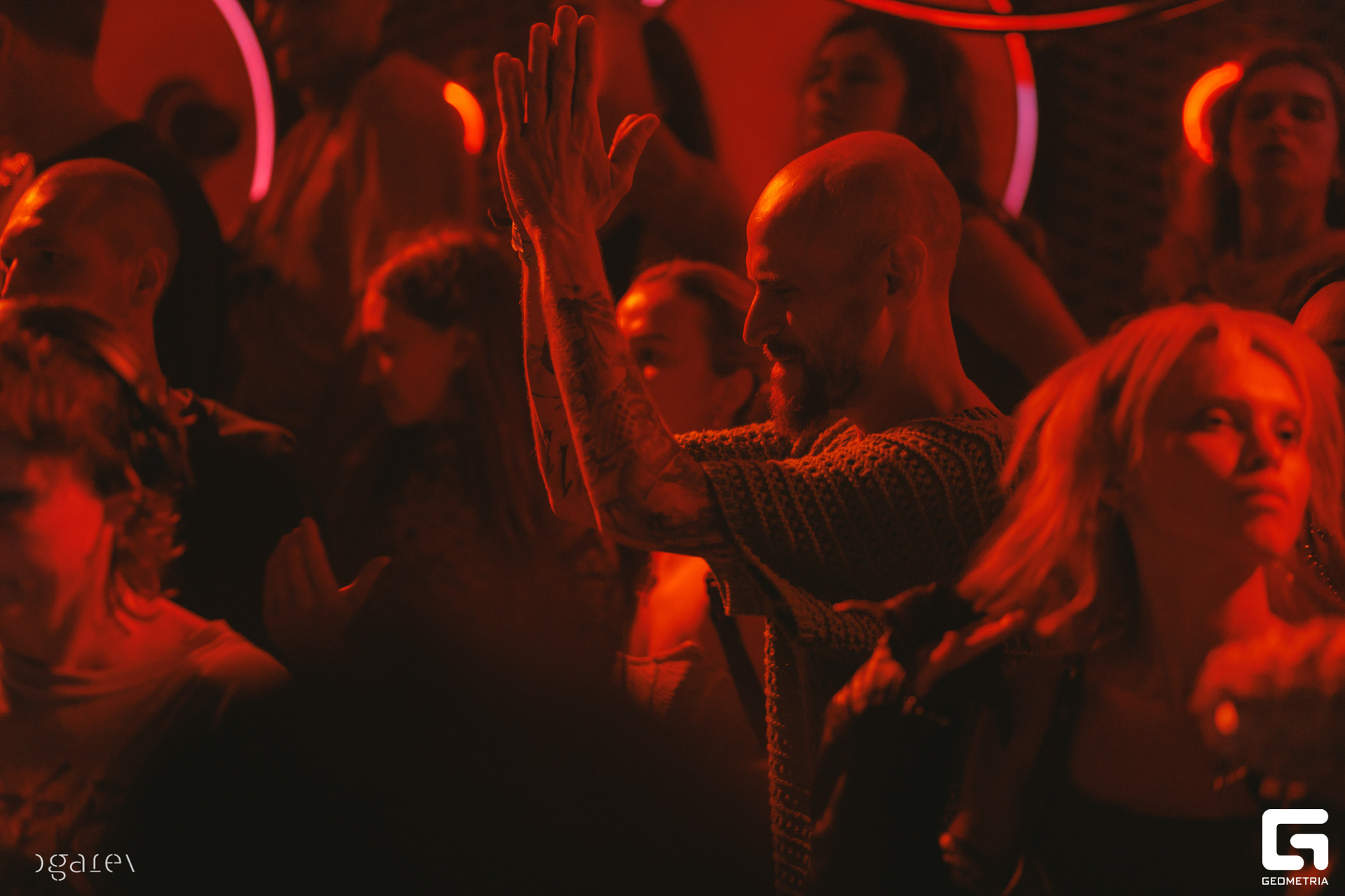 OUTLINE 2024-427-255.jpg