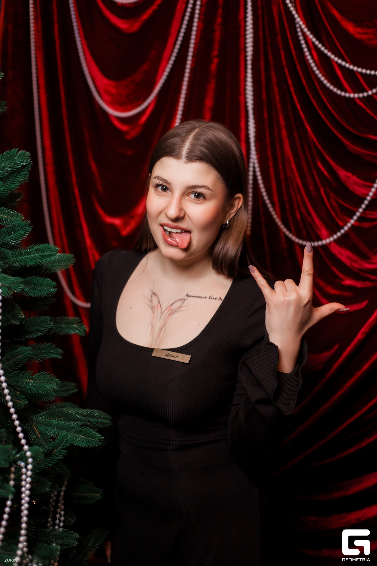 057-20-18-45-29-12-24- Zorin.jpg