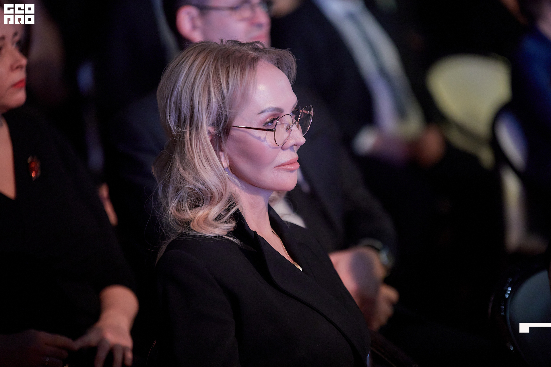 383_21-12-09 ISAEVA KASHIN SHVETS.jpg