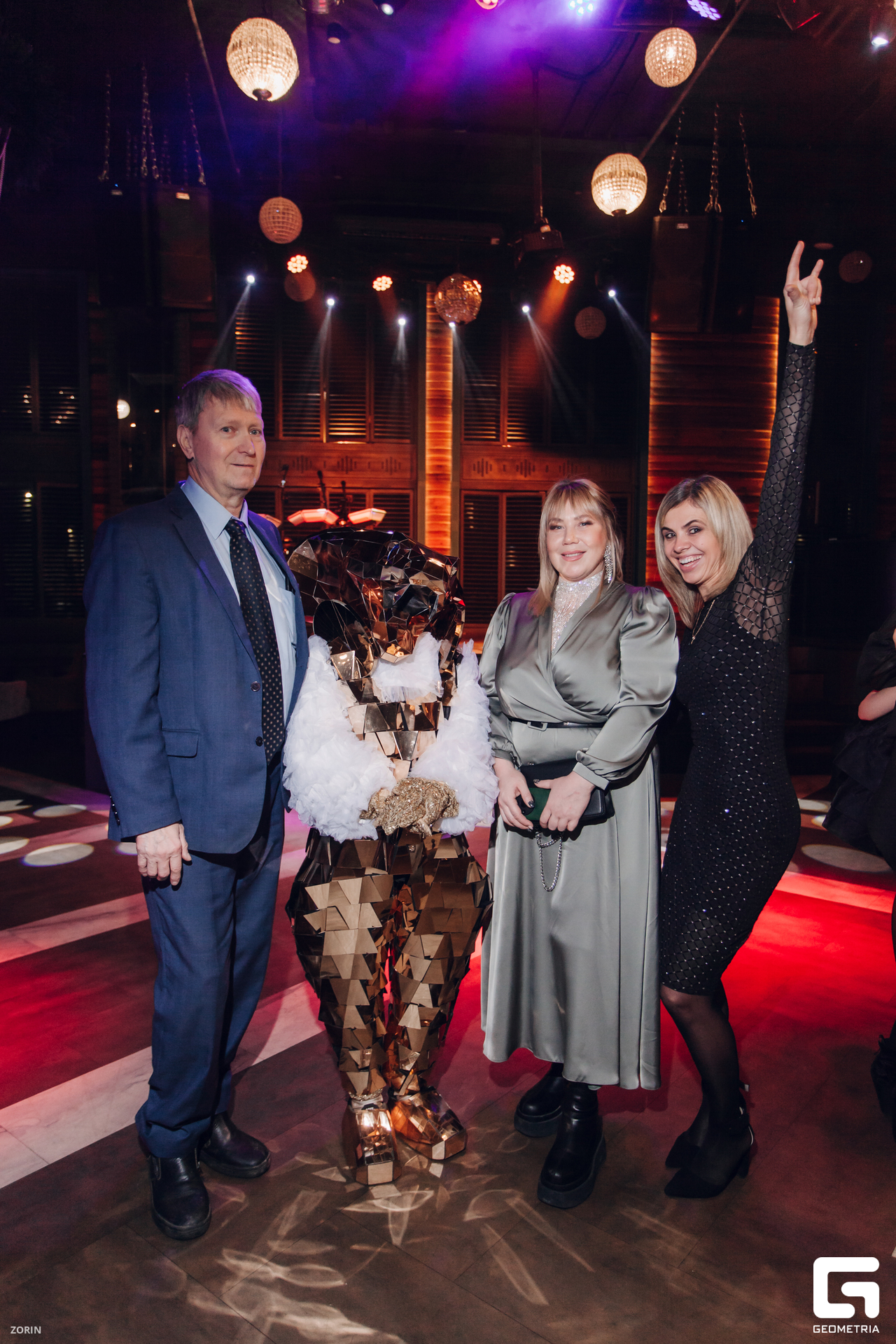 038-19-47-08-19-12-24- Zorin.jpg