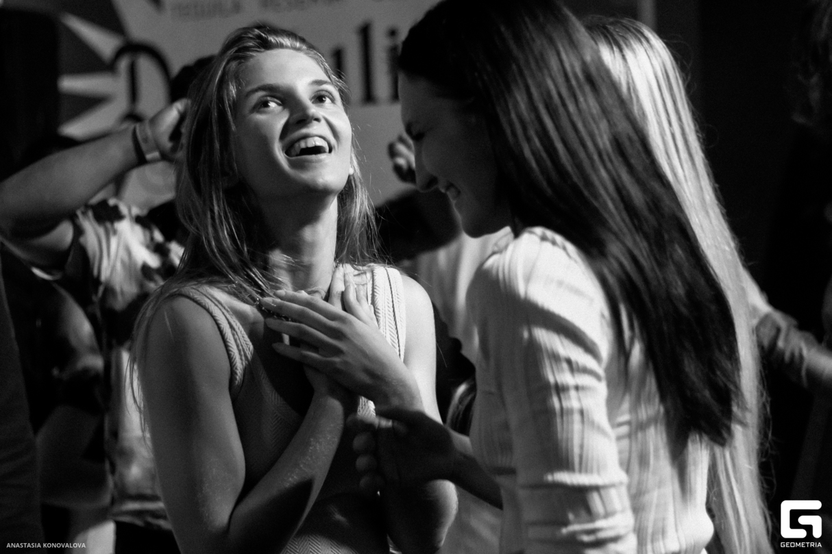 FIESTA DE CHICAS 23