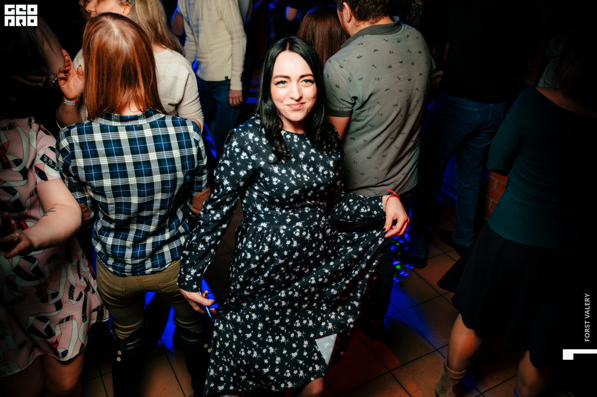 Субботний движ в "Своих" 18