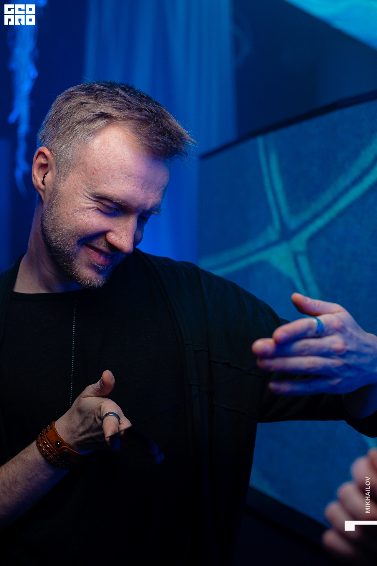 047-11-04-2021-01-19-We are - Mikhailov - 2560.jpg