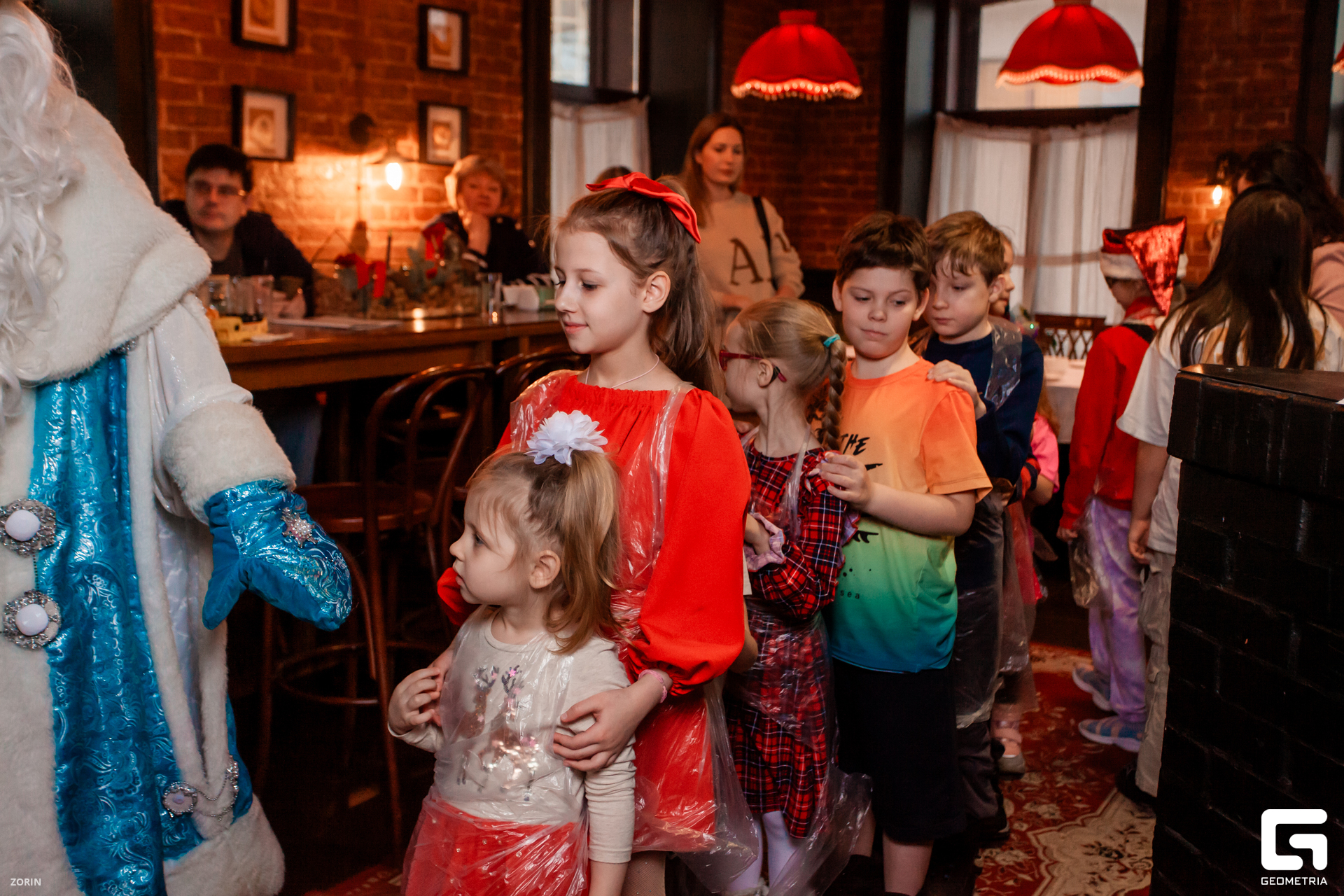 037-14-00-01-03-01-25- Zorin.jpg