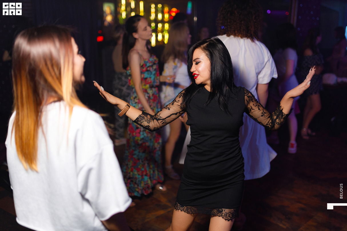 Friday party 24