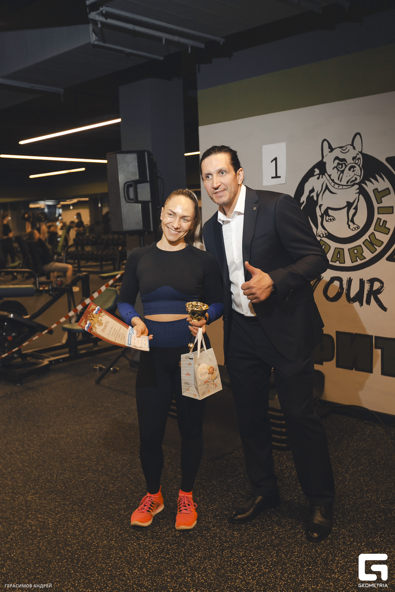 208 Dark Fit 10. 03.jpg