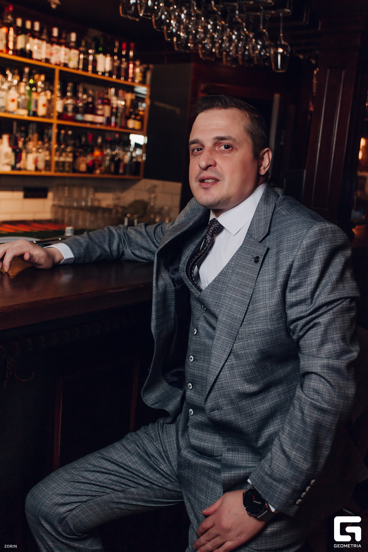 001-18-47-47-19-12-24- Zorin.jpg