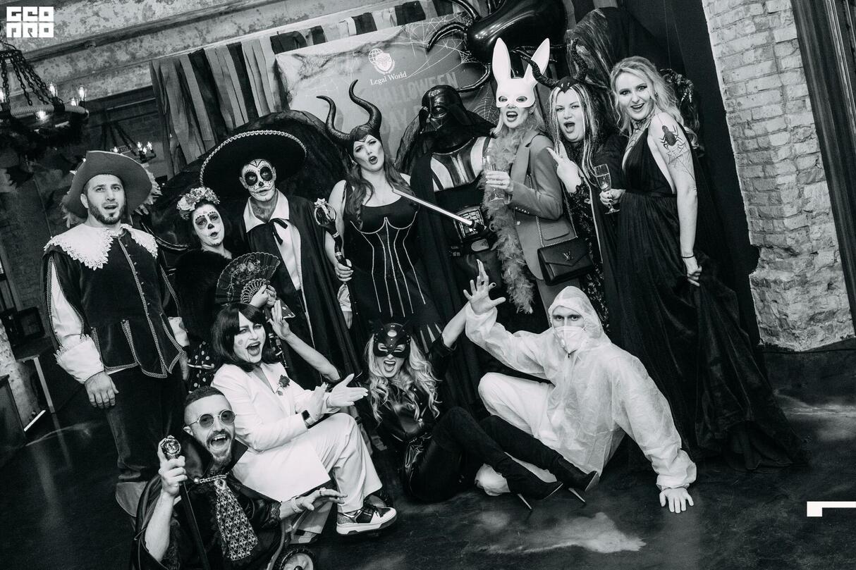 Halloween party 18