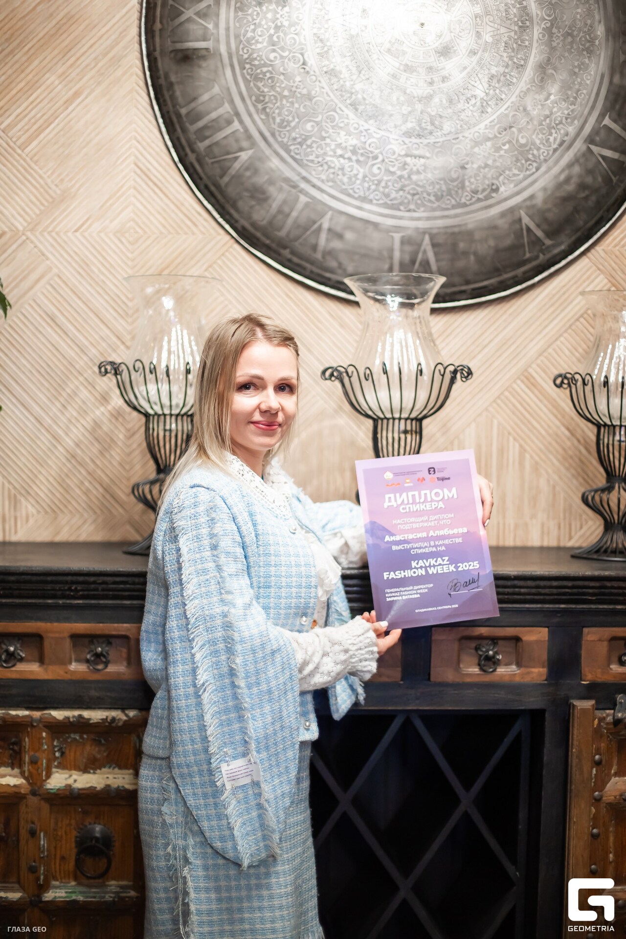 photo 219_resized.jpg