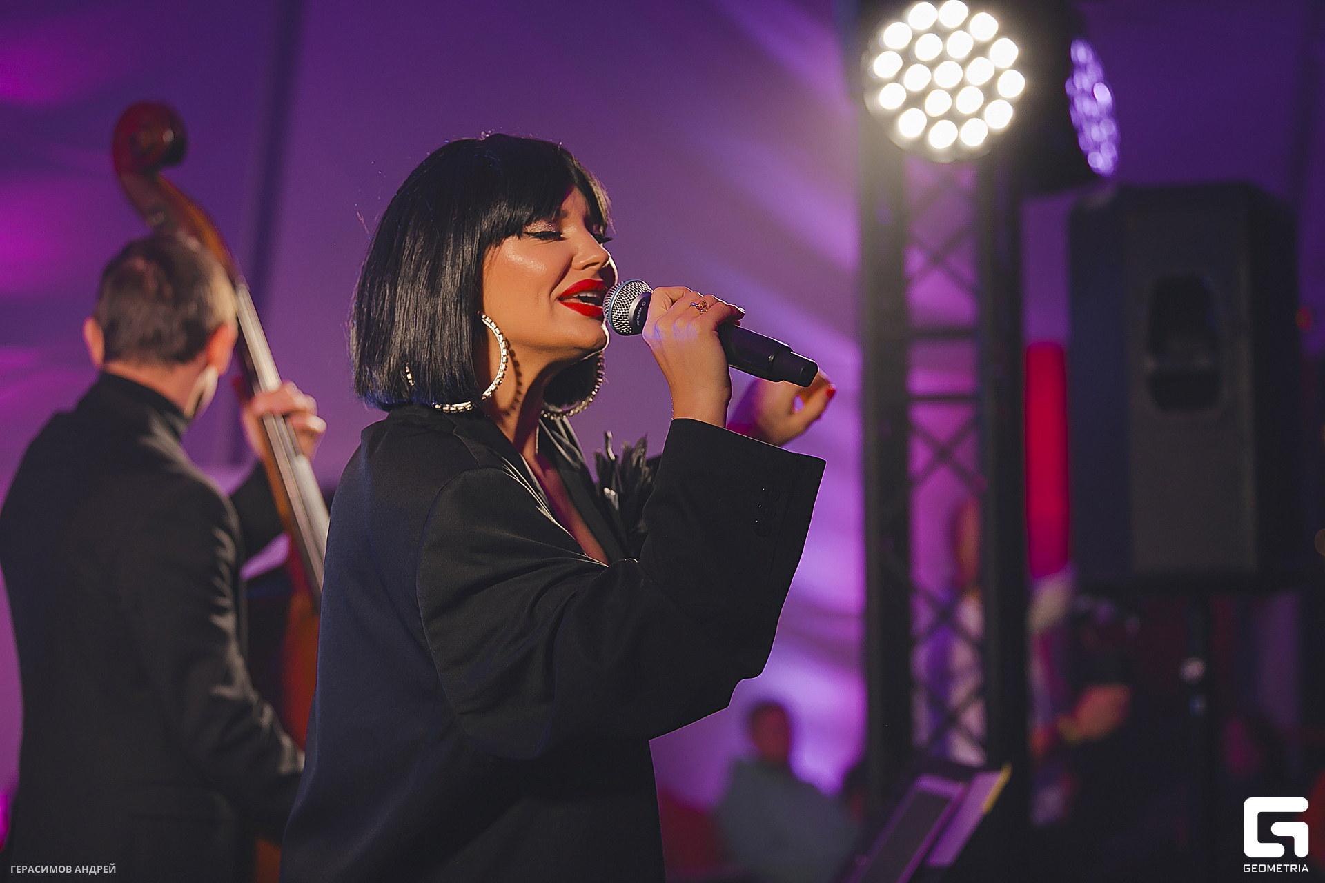 197 Red Arena 8. 02.jpg