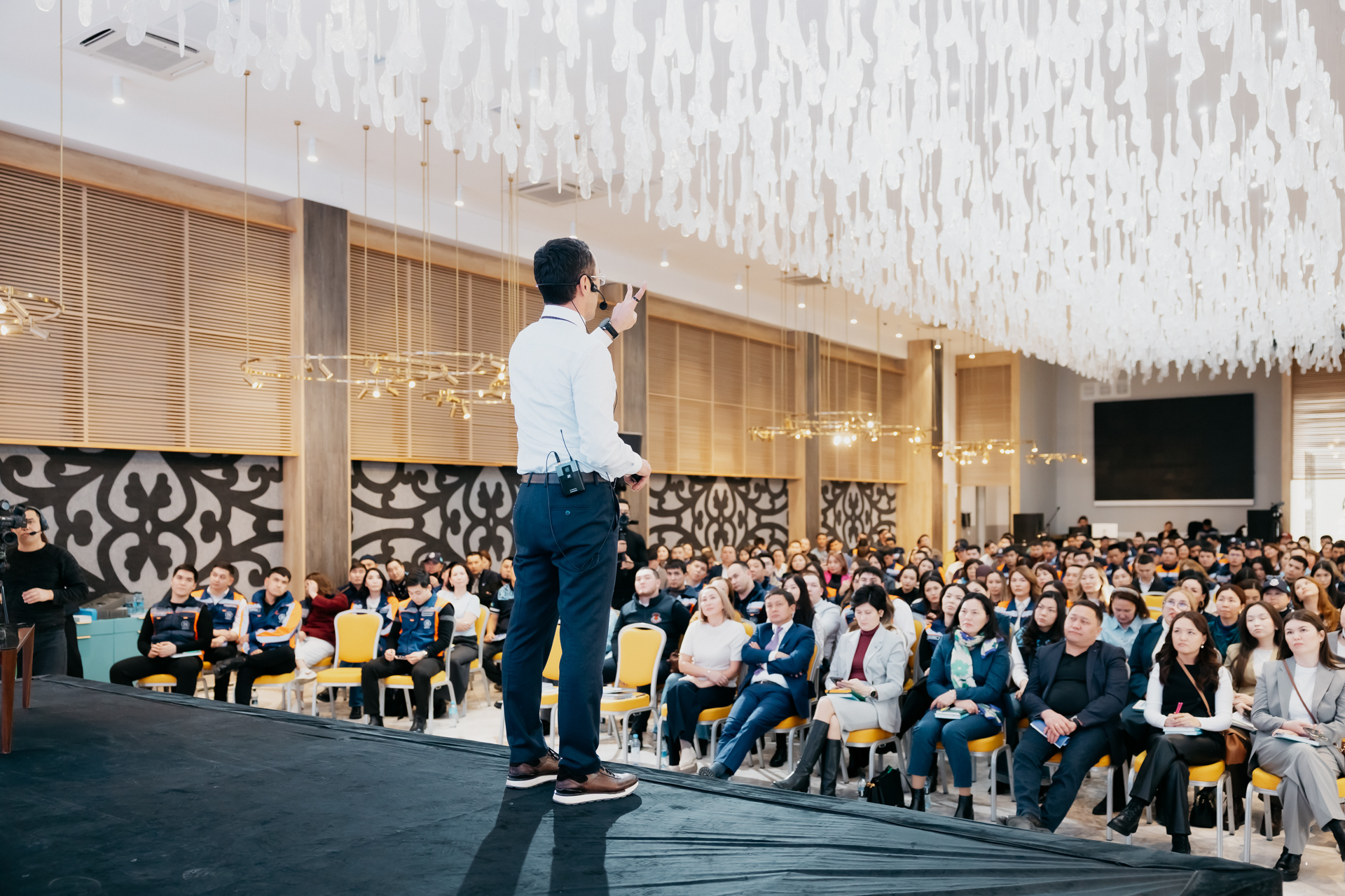 BI UNIVERSITY Atyrau (Print)-088.jpg