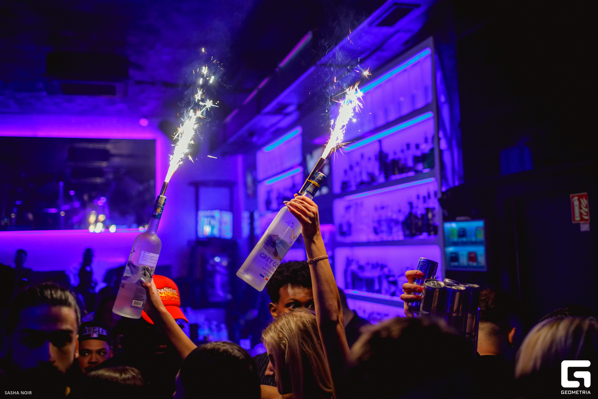 Friday Dream at M1 Lounge 15