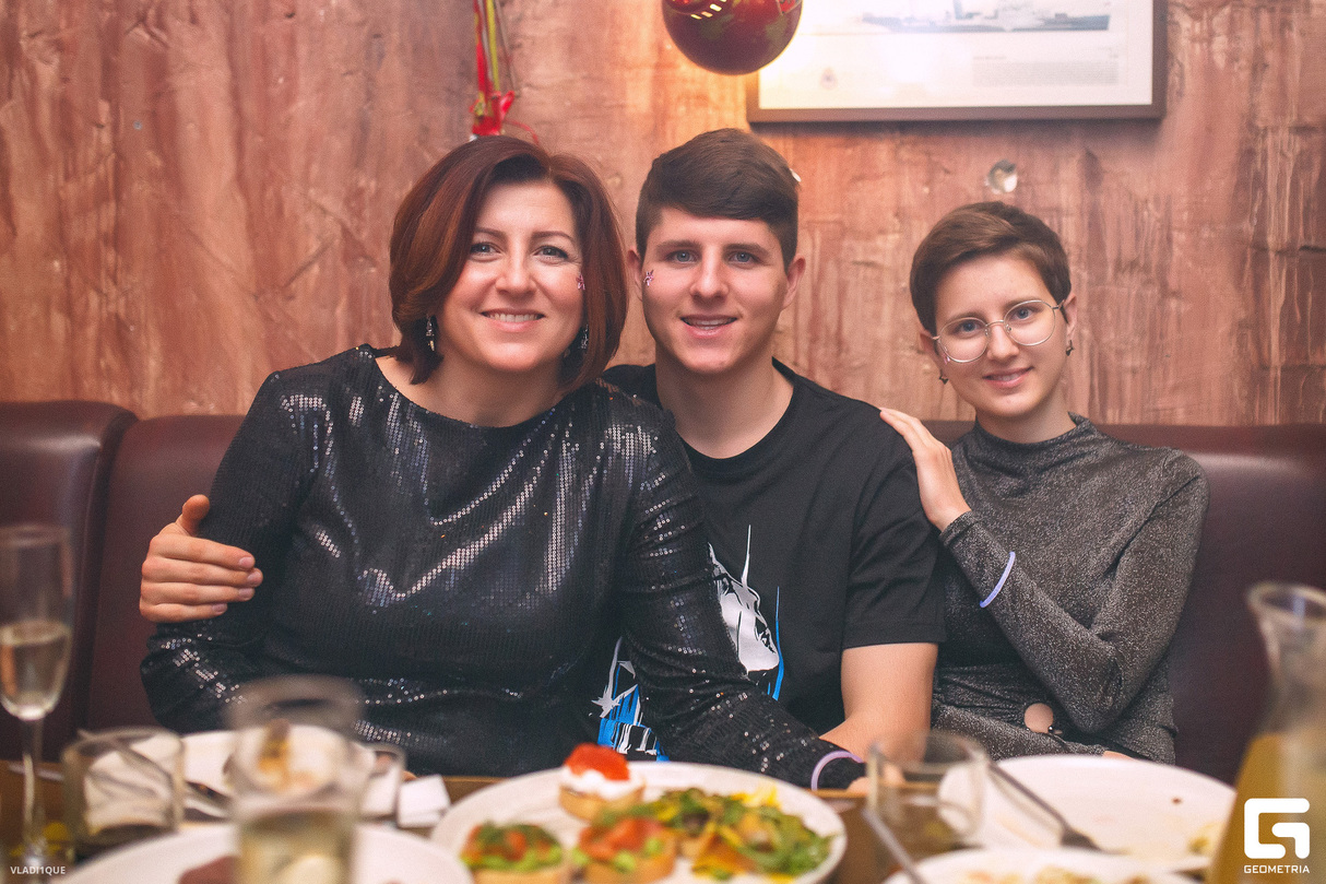 Звёздный Путь в Mr. Drunke Bar 20