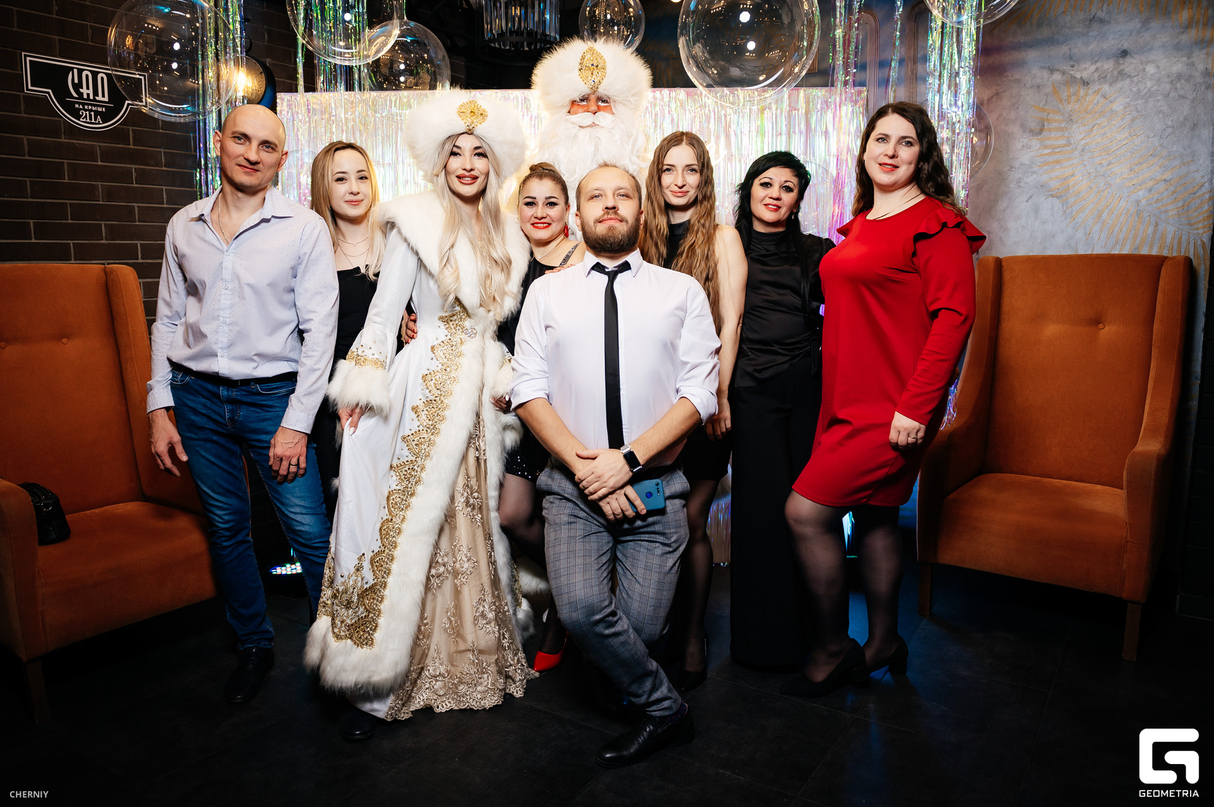 Новогодние корпоративы в ресторане "Сад на крыше" 28