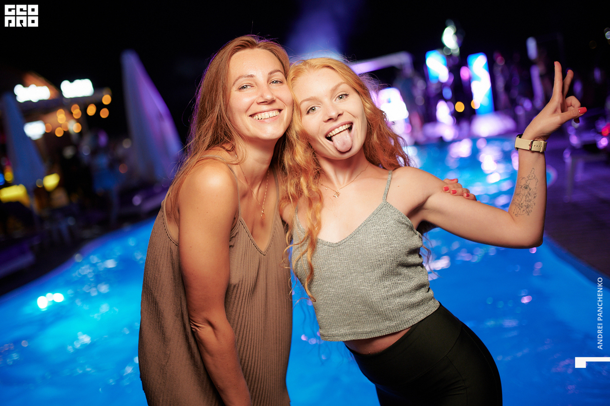Night pool party 13