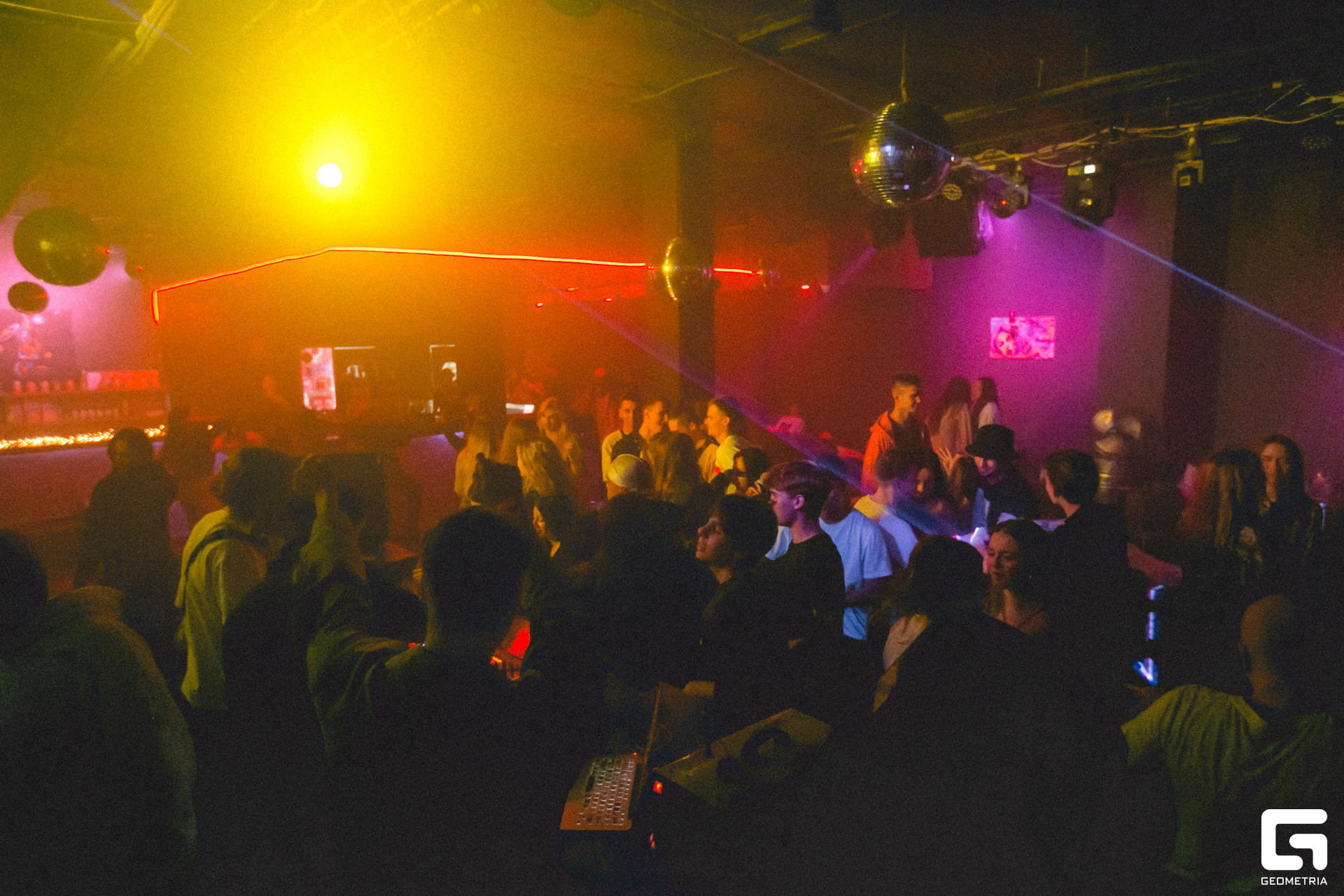 080 Repeat 21.10.jpg