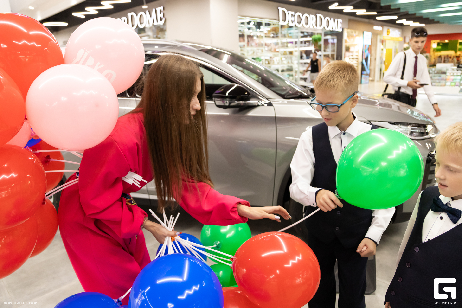 2023.09.01 ЯркоМОЛЛ 055.jpg