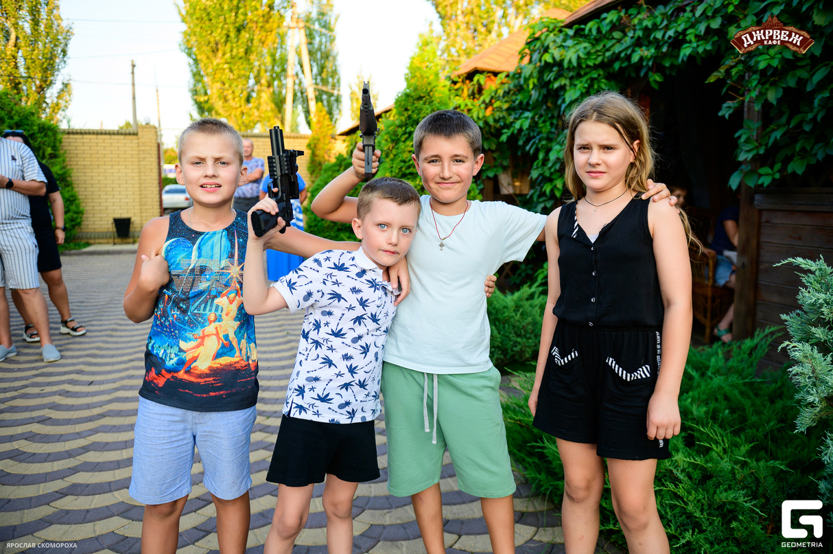 Суббота в кафе "Джрвеж" 21