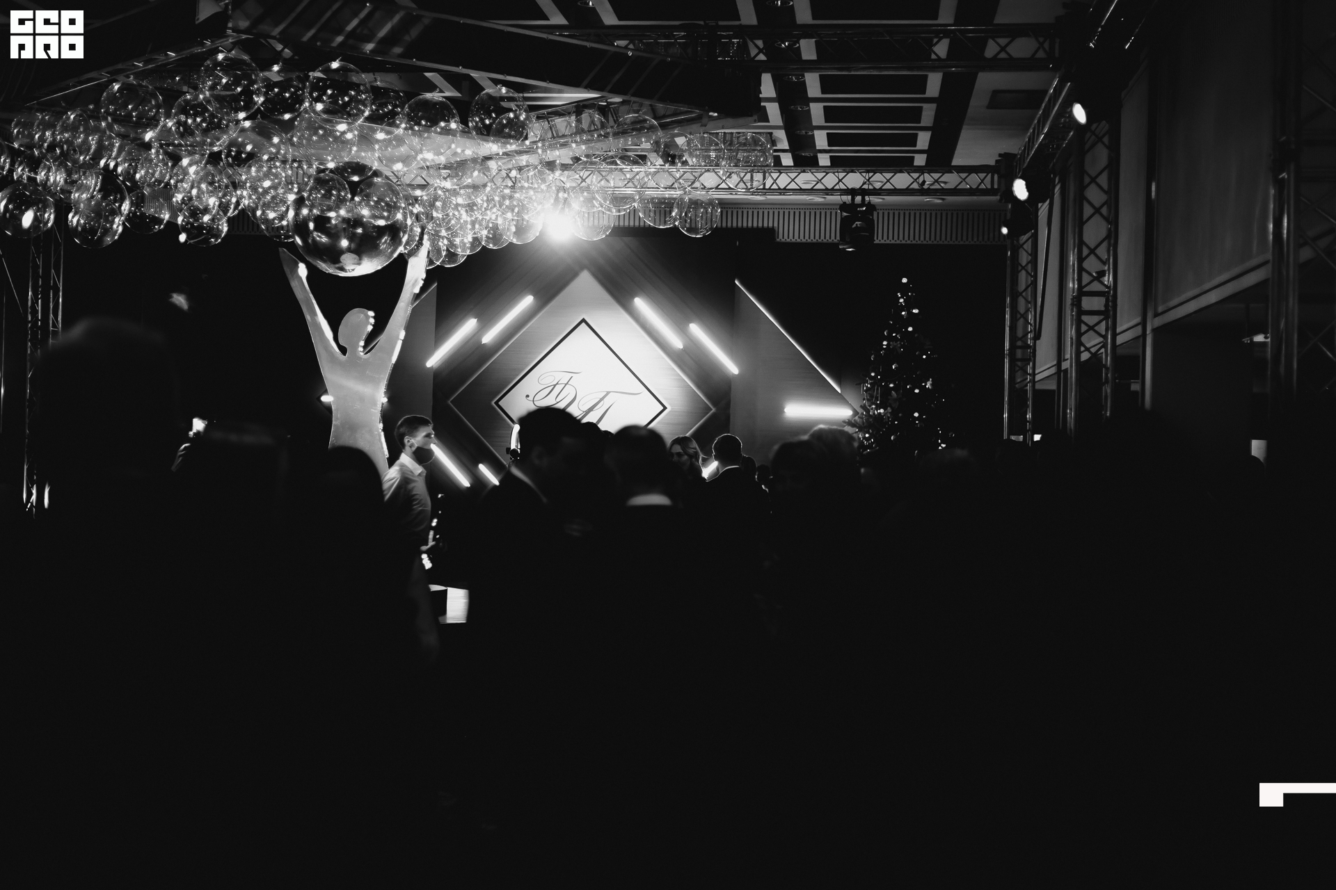 070_21-12-09 ISAEVA KASHIN SHVETS.jpg