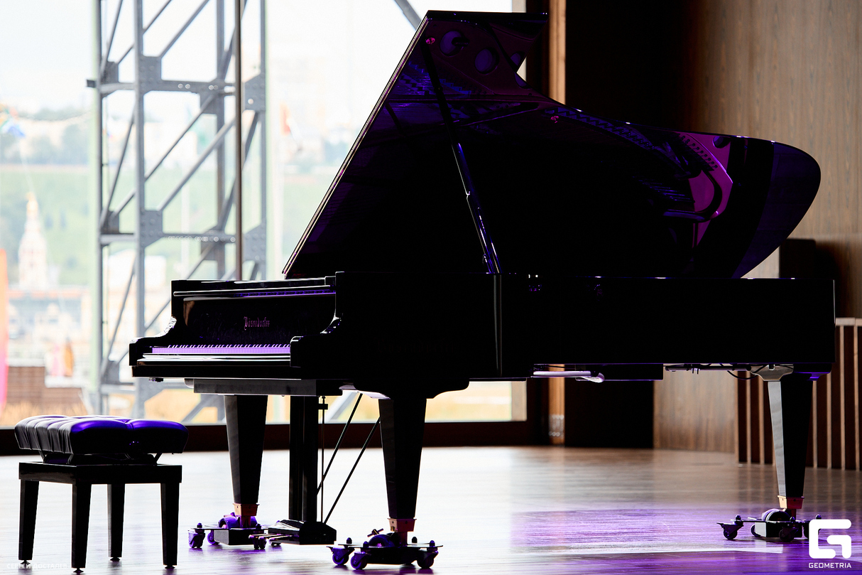 Pianissimo 12