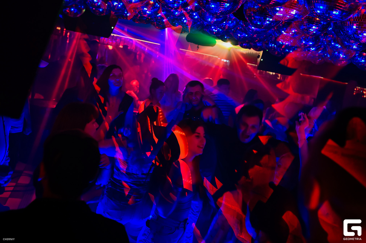 Saturday party 24