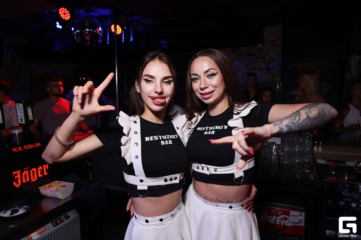 MERCH в BESTUZHEV BAR 21