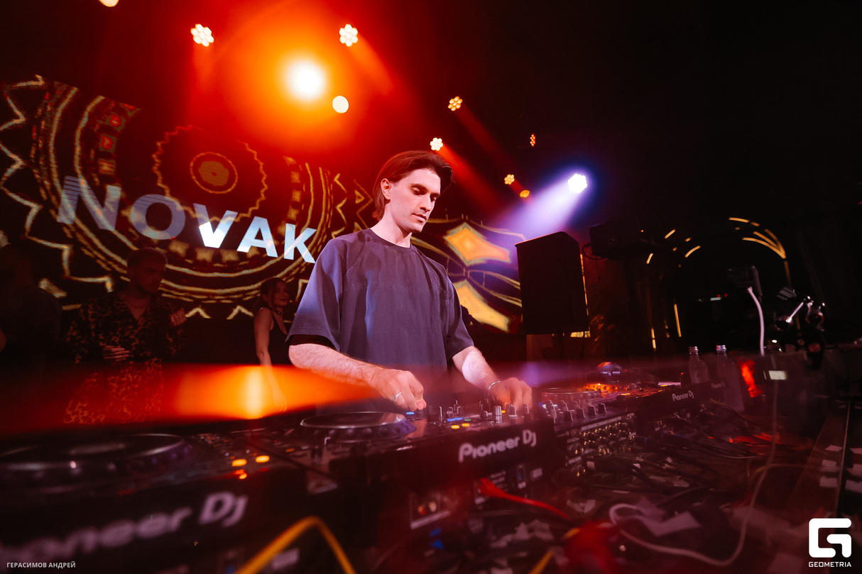 NOVAK | Ostrov 25