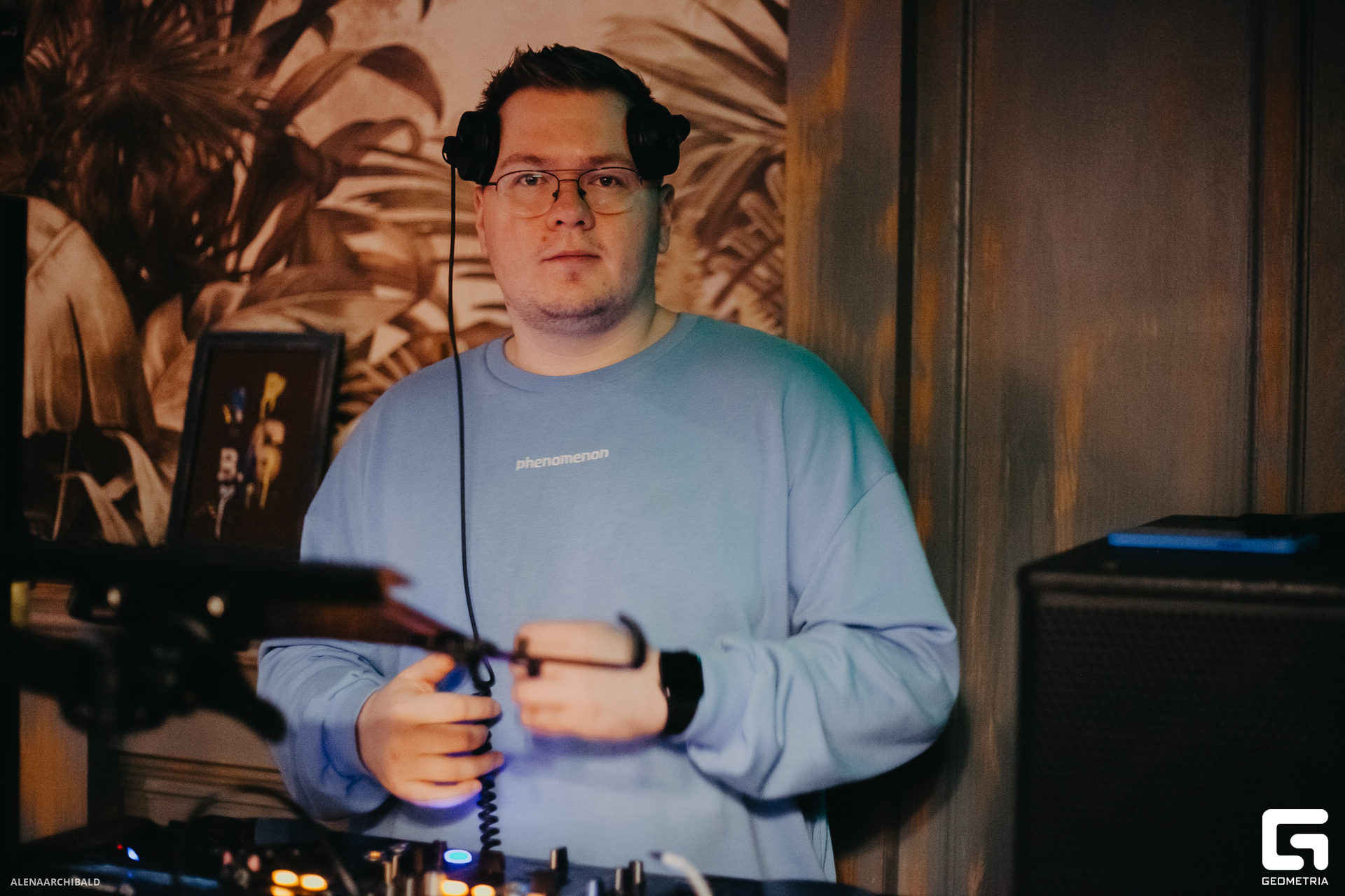 2023-10-20 20-00-58_alenaarchibald004.JPG