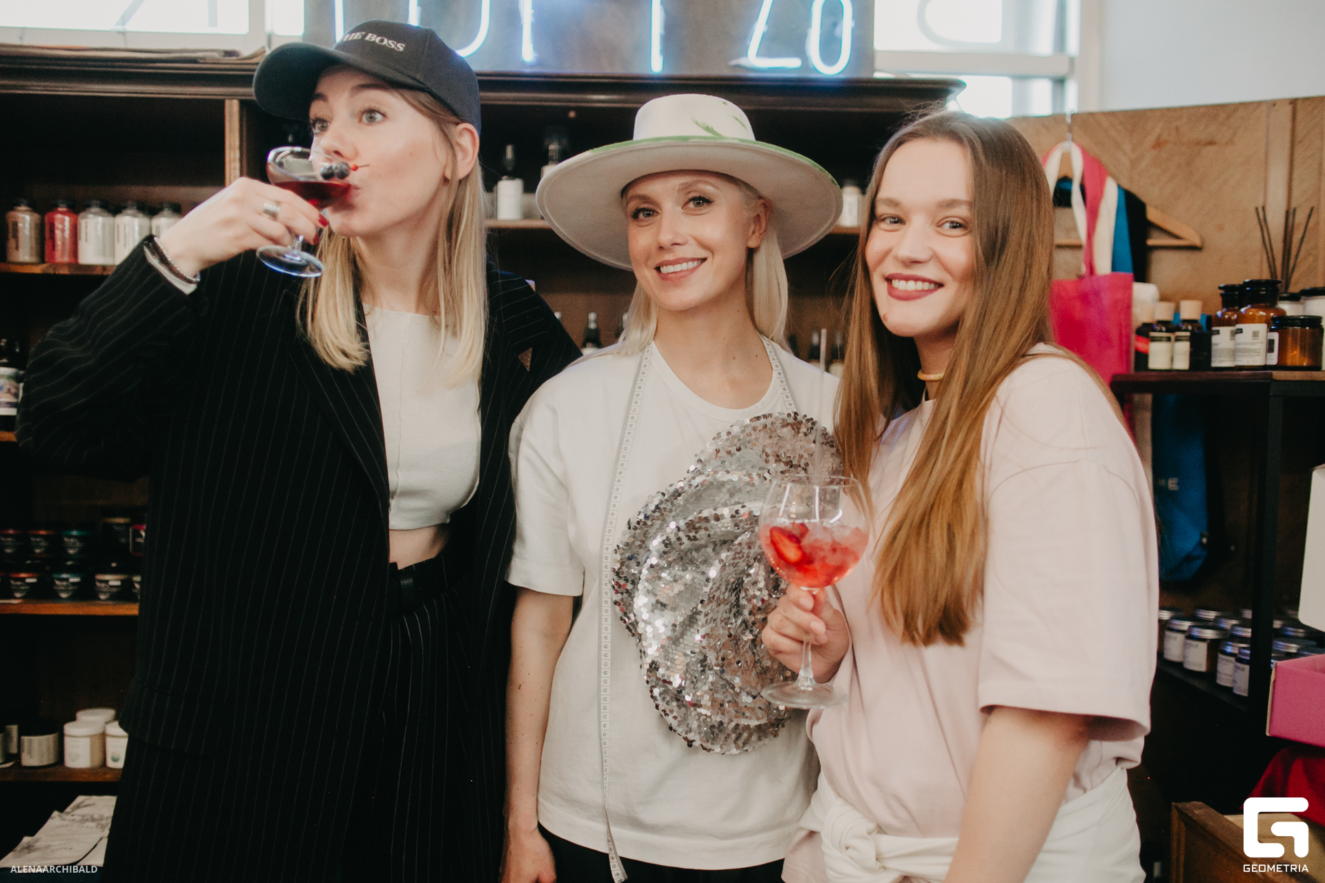 2023-04-27 18-46-35_alenaarchibald148.JPG