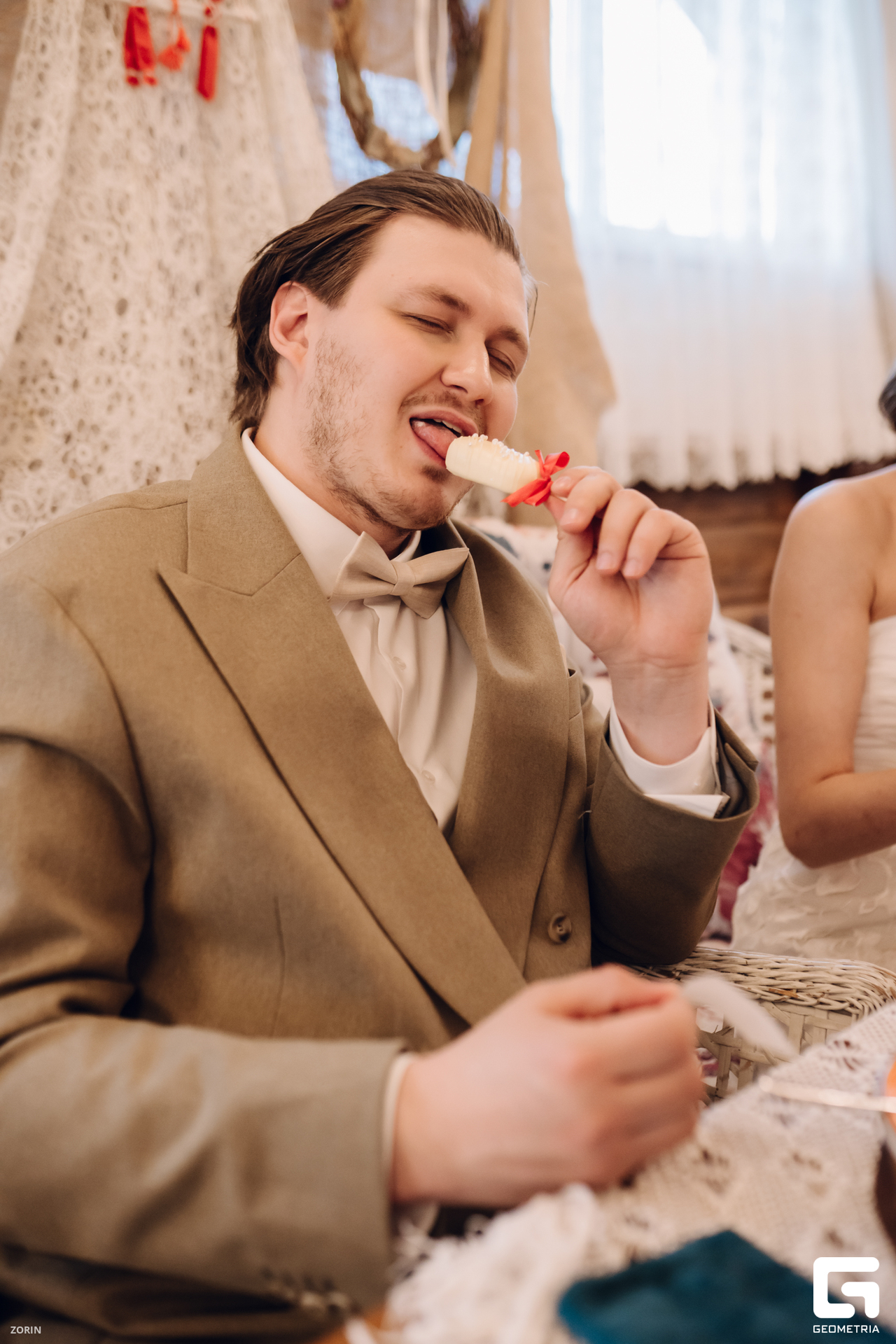 115-18-00-24-20-05-25- Zorin.jpg