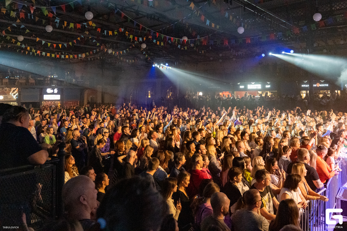 Дискотека авария: концерт на площадке Вокзал 1853 –часть 1 17