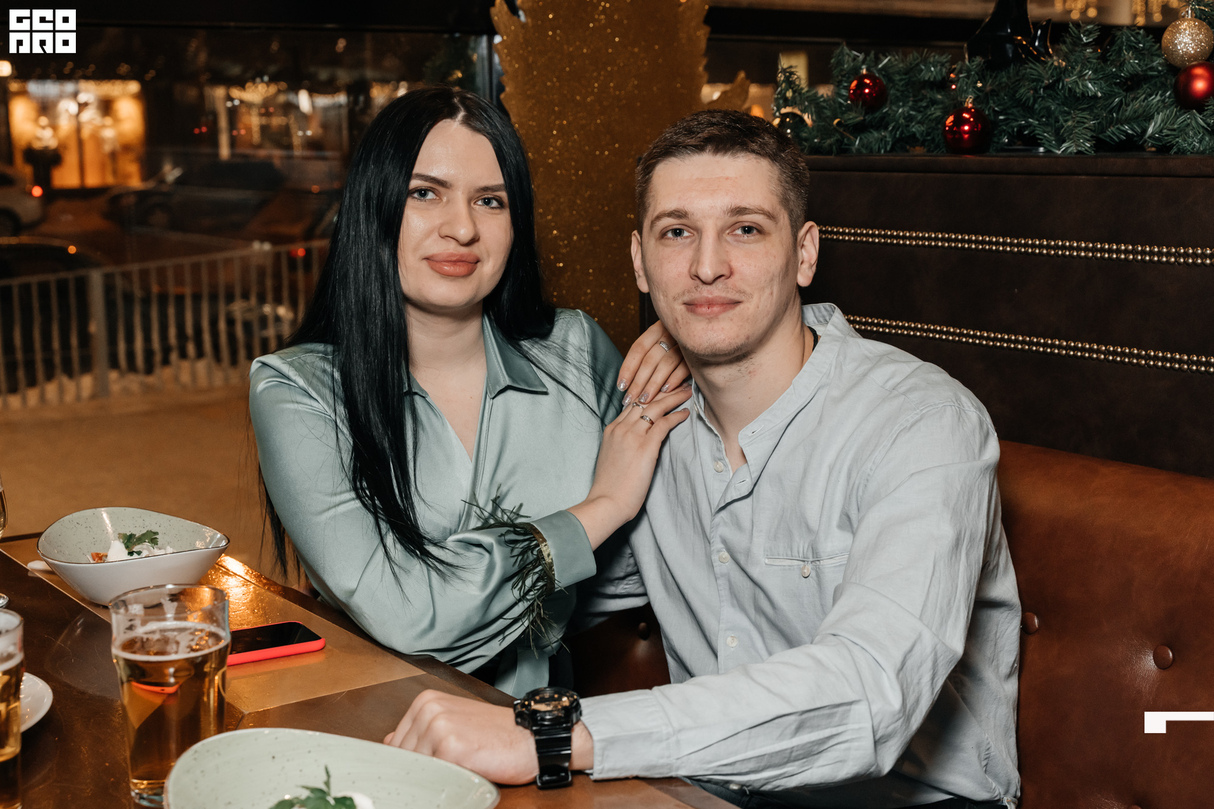 Предновогодние выходные в PEOPLE`S 13