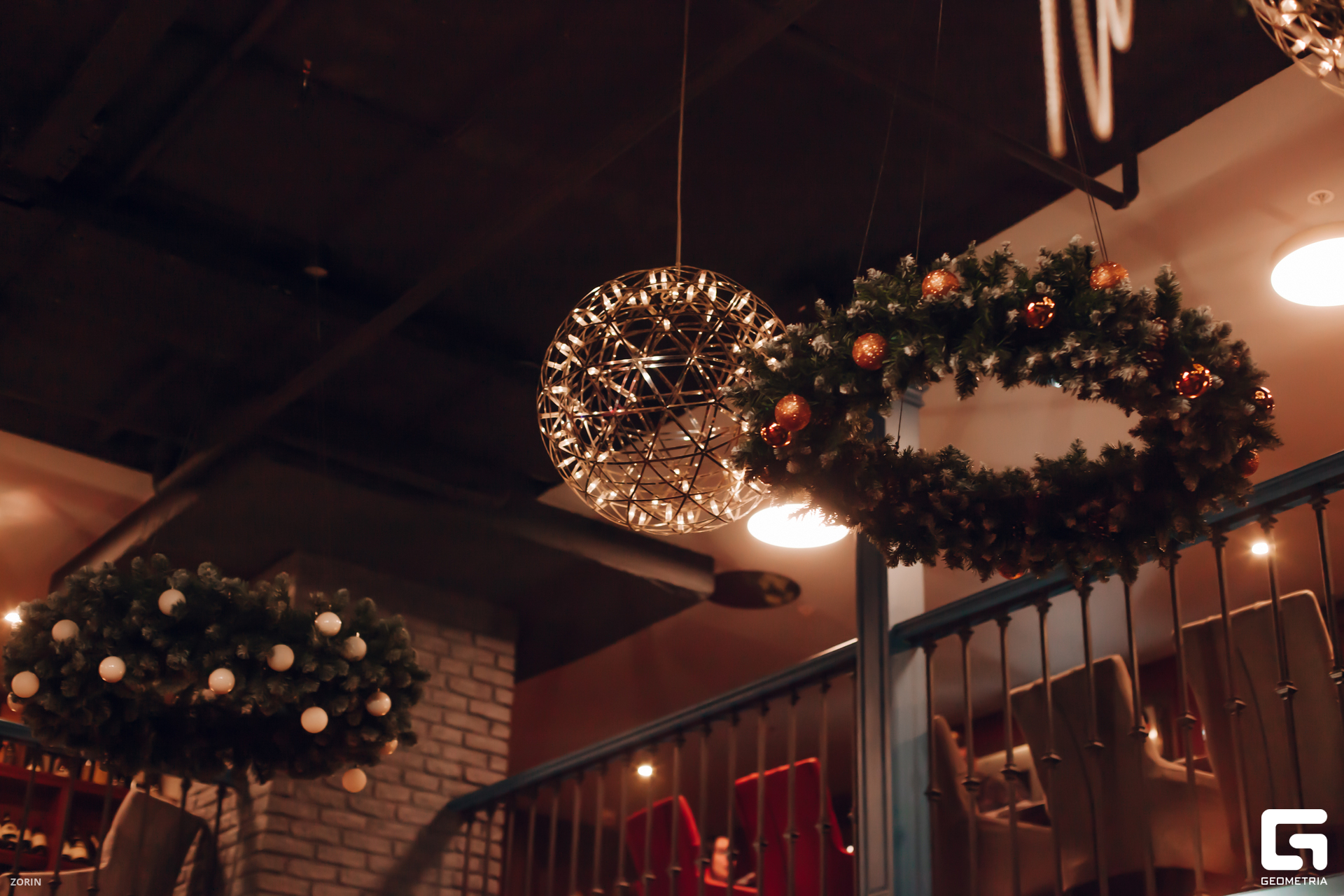 009-19-10-55-19-12-24- Zorin.jpg