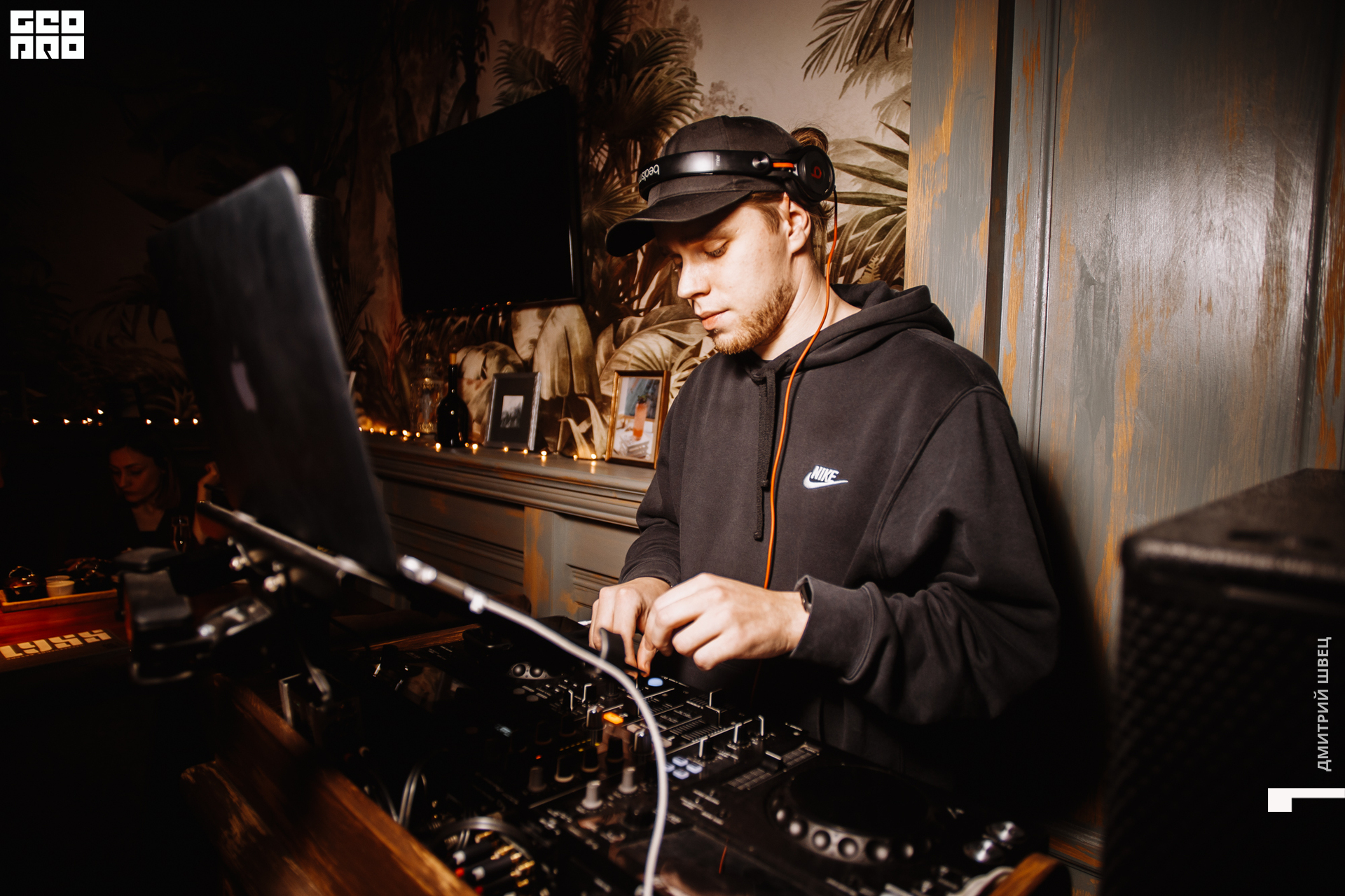 2021-11-26 20-10-53_Швец.jpg