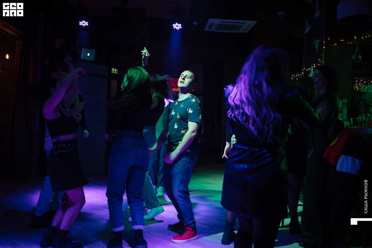 Friday party 26