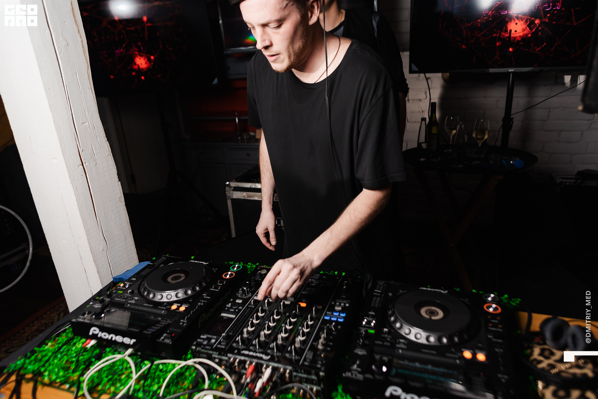 Фотограф @dmitriy_med  -0007.jpg