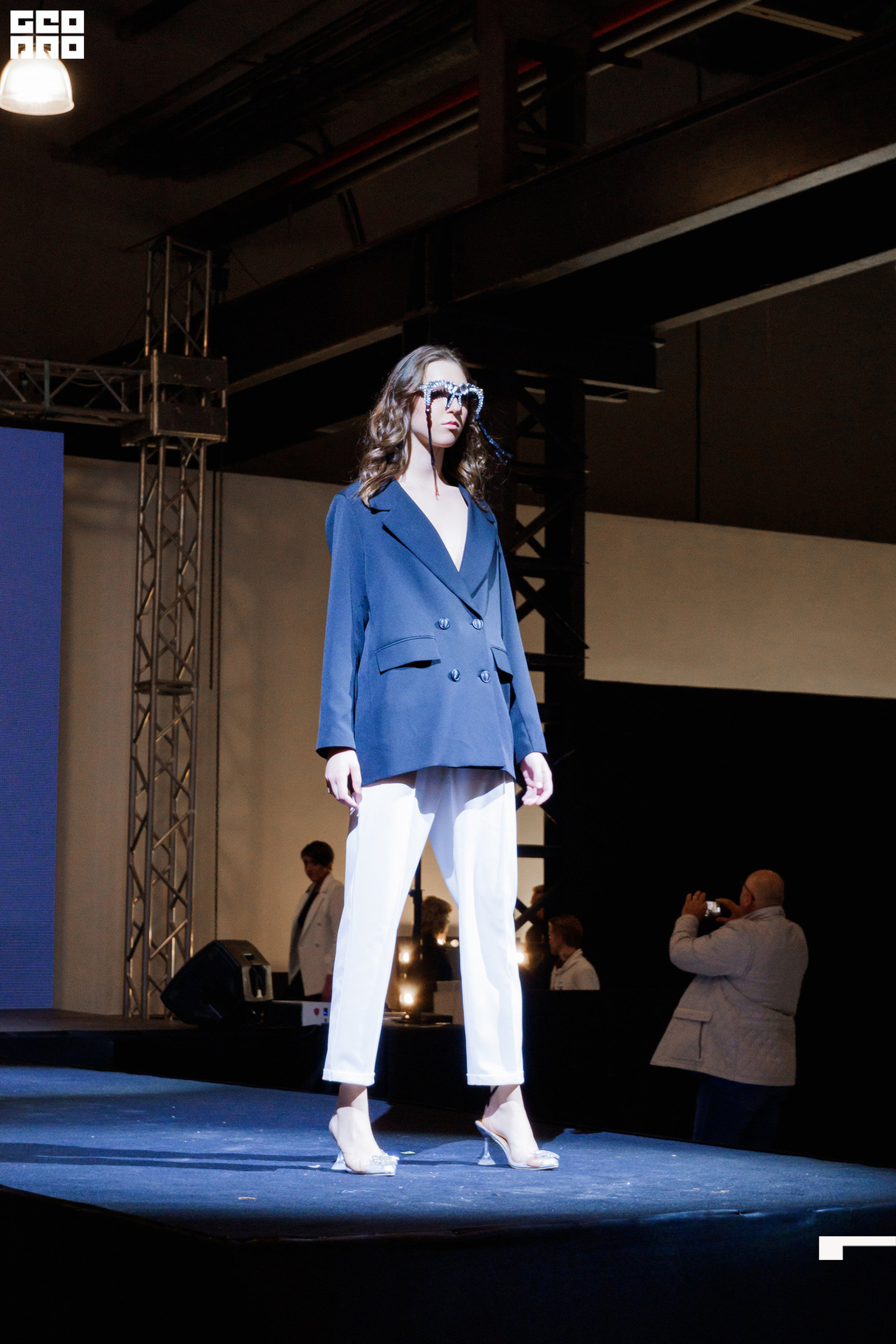 FASHION-МАРКЕТ «МОДНАЯ ВОЛНА» 18