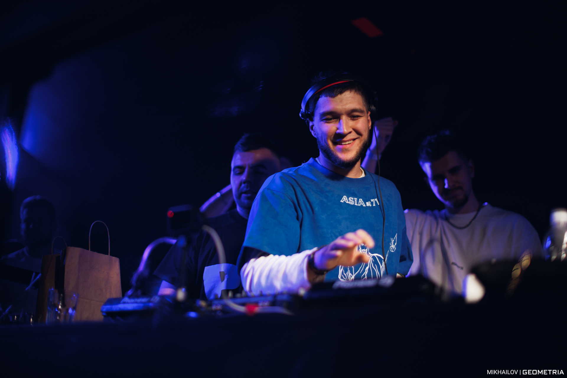 144-190425-0727 mikhailov-weblogo.jpg