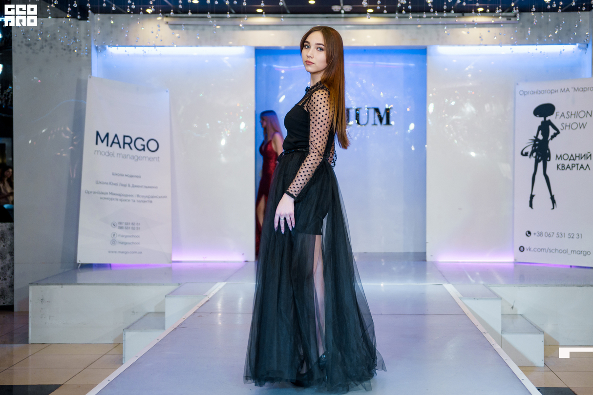 Podium - Відкритий урок Школи MARGO  Fashion show "Модний квартал" Ч2 18