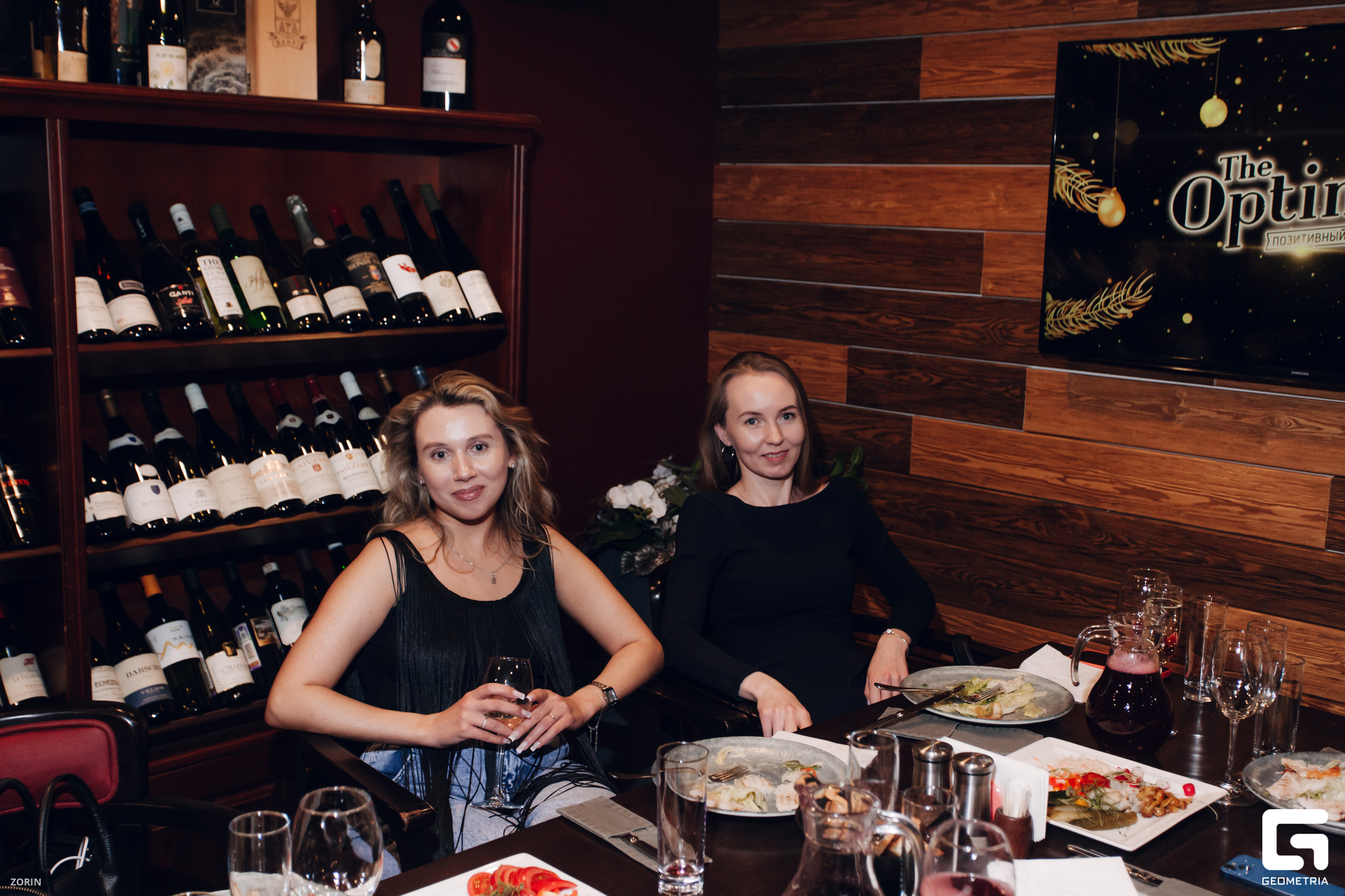 054-20-07-44-19-12-24- Zorin.jpg